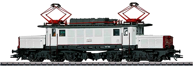 La locomotiva del Märklin Digital Day 2018 è il Coccodrillo Tedesco  BR E9 (codice 39226) con livrea dedicata.